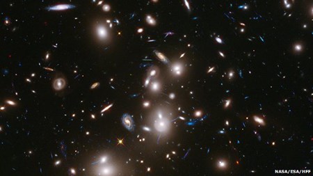 Το Hubble αποκαλύπτει τους αρχαιότερους γαλαξίες του σύμπαντος